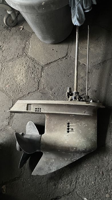 Skrzynia biegów wraz z śrubą napędową JOHNSON 90-115 hp długość L