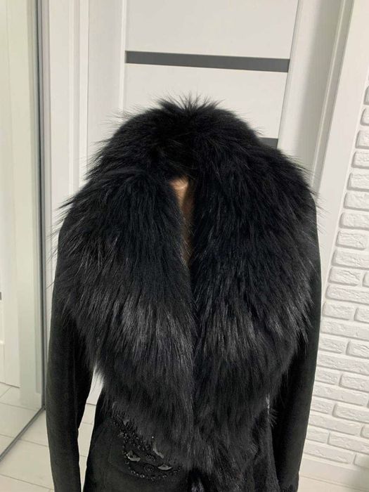 Дубльонка натуральна майже нова,  з напиленням, лама