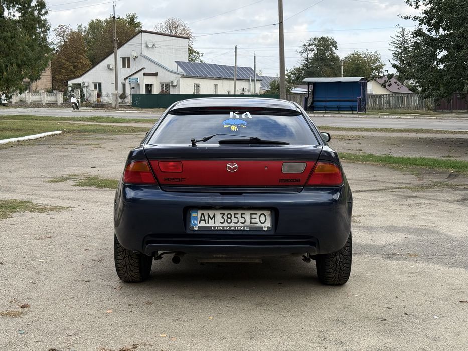 Mazda 323 1998рік