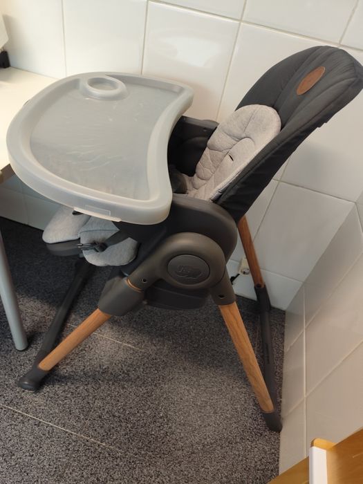 Cadeira de refeição evolutiva da Bebéconfort