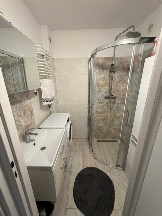 Sprzedam przestronne mieszkanie z dużym tarasem