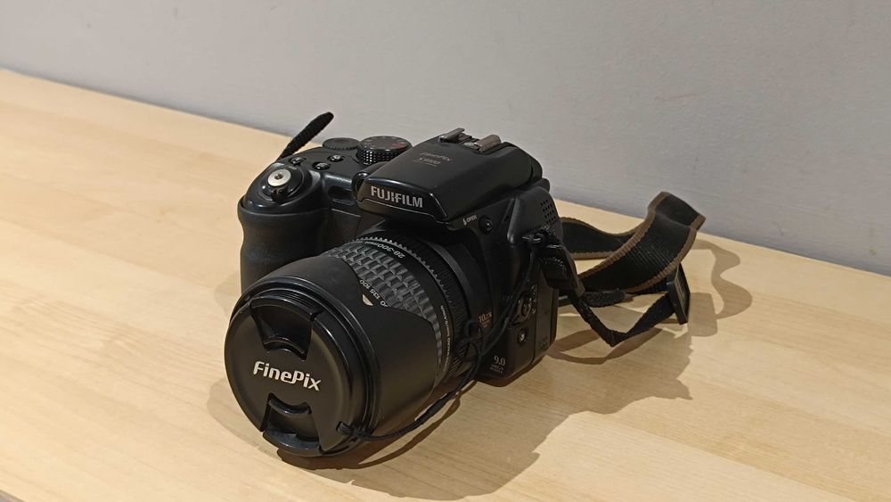 FujiFilm FinePix S9100