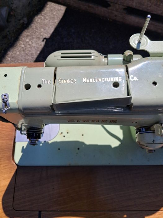 Maquina de custura Singer profissional