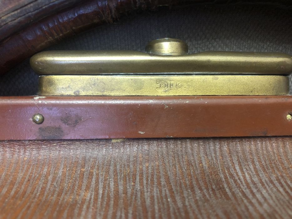 Старовинний саквояж sFs