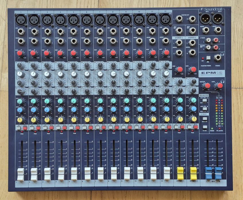 Мікшерний пульт Soundcraft EPM12 - легендарний якісний фірмовий звук, стан нового, чудовий варіант для репетицій гурту