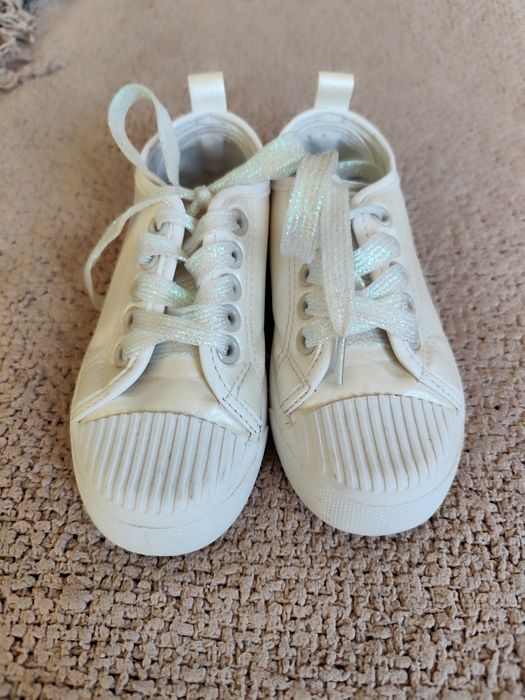 Buty dla dziewczynki r.28
