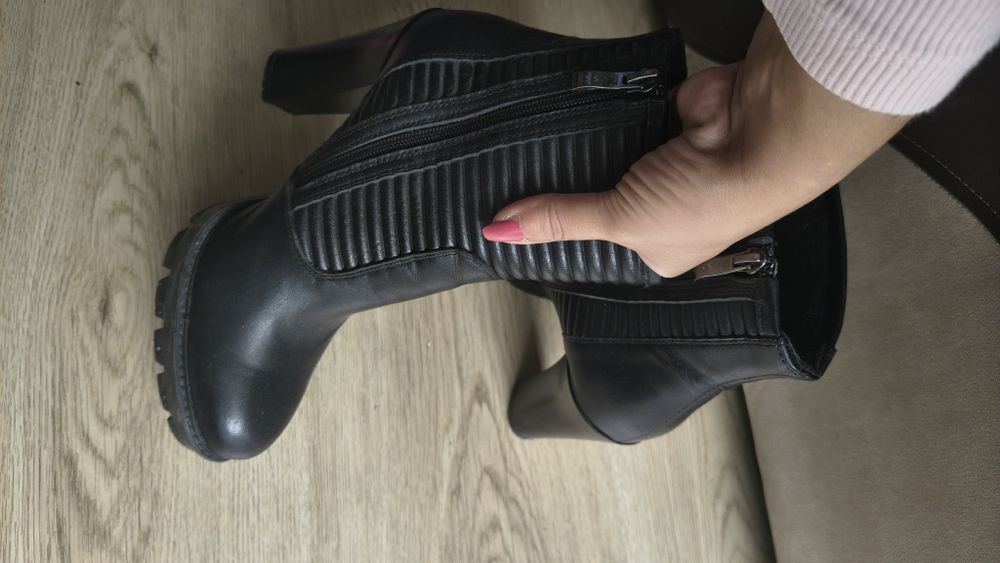 Jesienne damskie skórzane botki na obcasie 38 Nessi