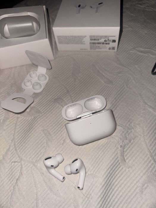Airpods pro оригинал