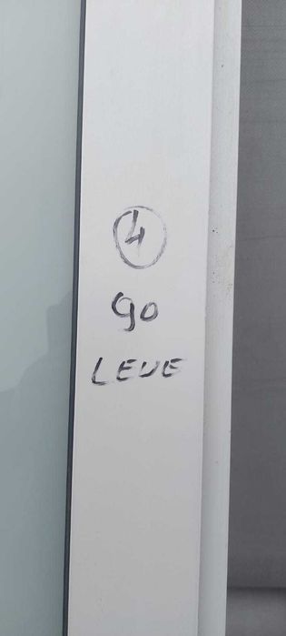 Drzwi 90 lewe aluminiowe szkło matowe