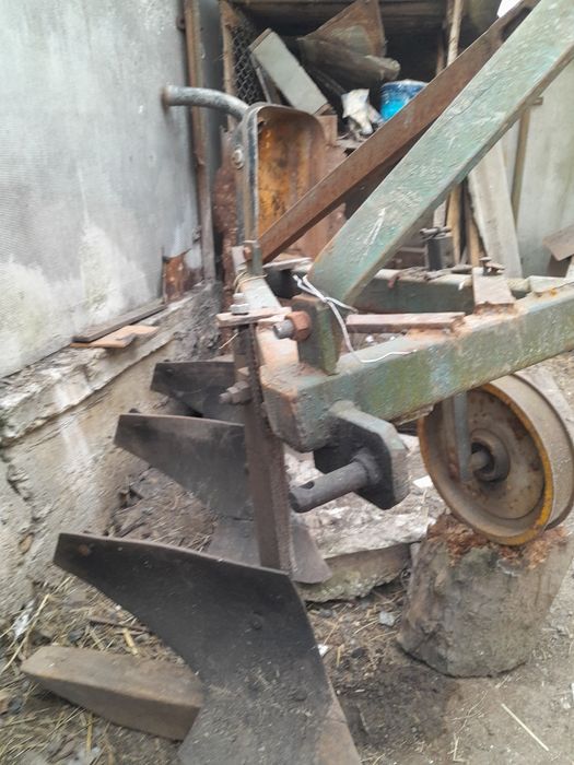 Продам плуг до міні трактора
