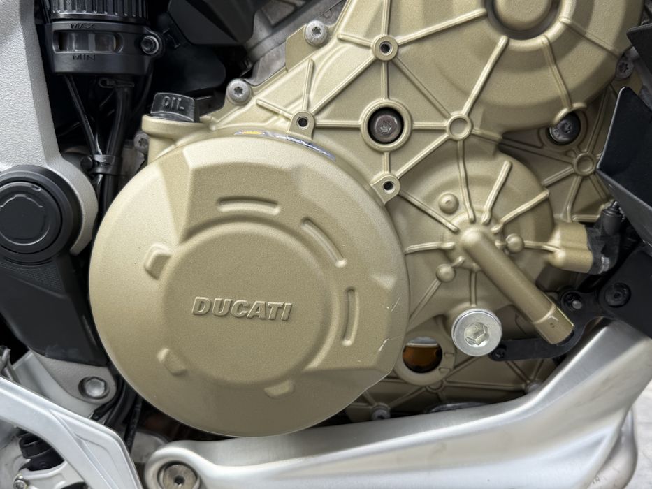 Ducati multistrada v4s 2022
