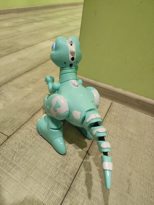 Динозавр на радіоуправленні