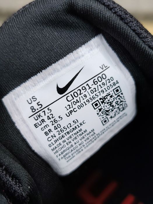 Кроссовки Nike 42