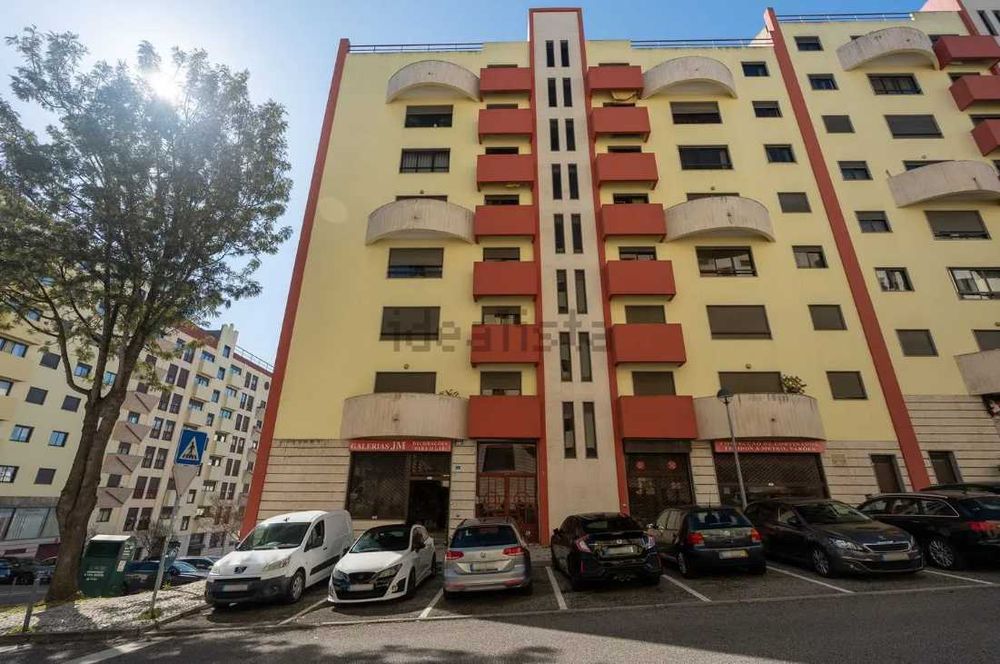 T3 Odivelas com parqueamento