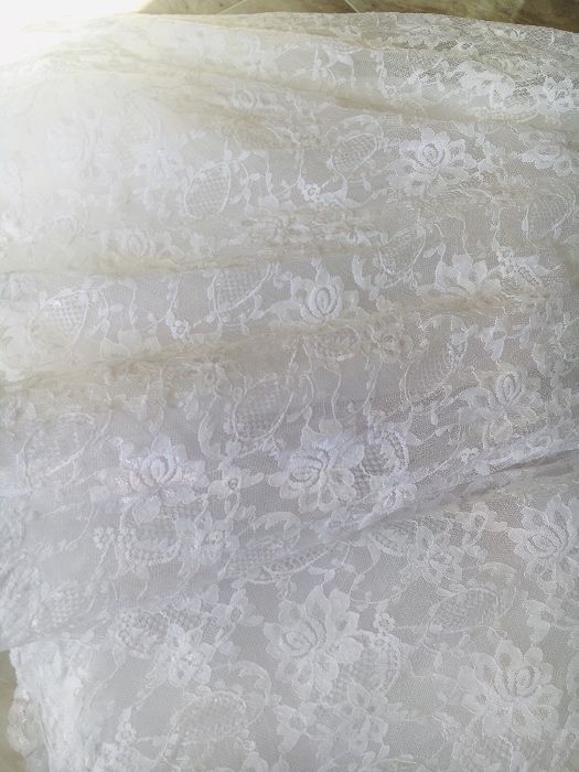 Ніжна весільна сукня