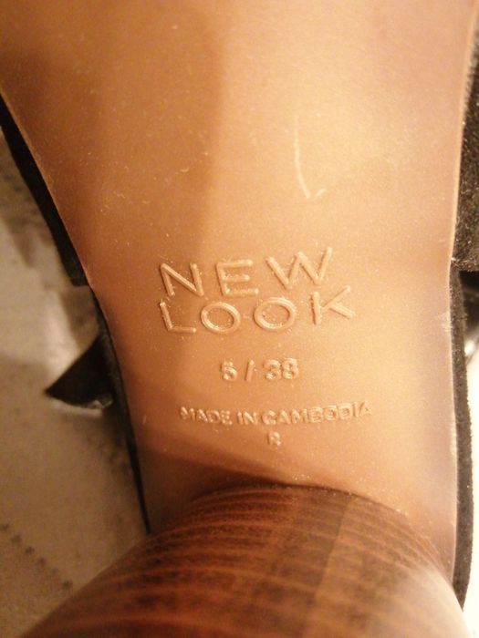 Sandały zamszowe 38/24cm