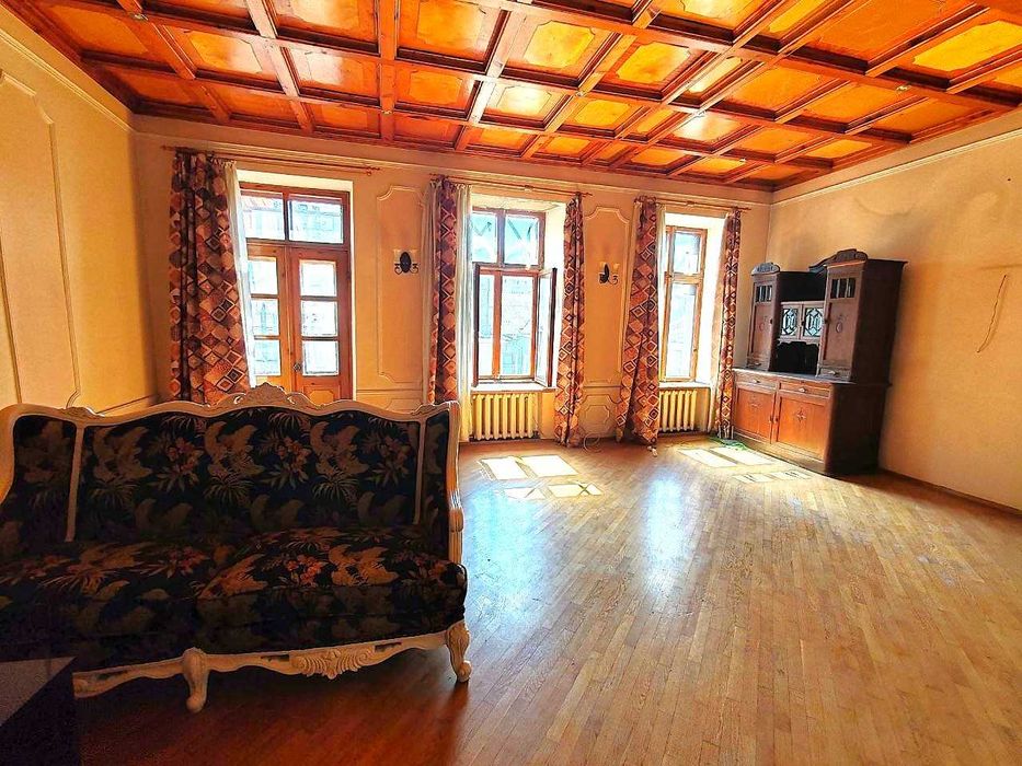 Оренда 4-кімнатної квартири площею 118 м² на вул. Грецька, довгострокова оренда