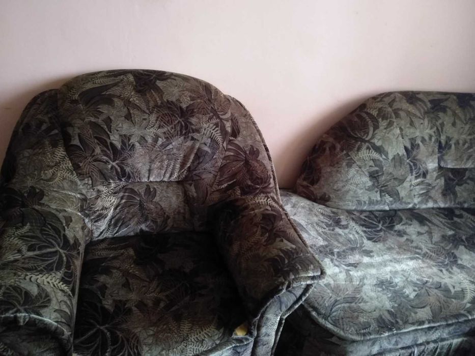 Кутовий диван з кріслом