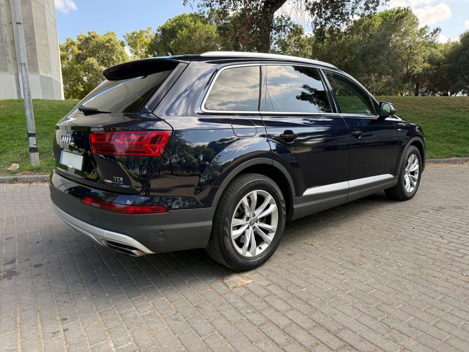 Audi Q7 3.0 V6 TDi Quattro Tiptronic Assistido na Marca