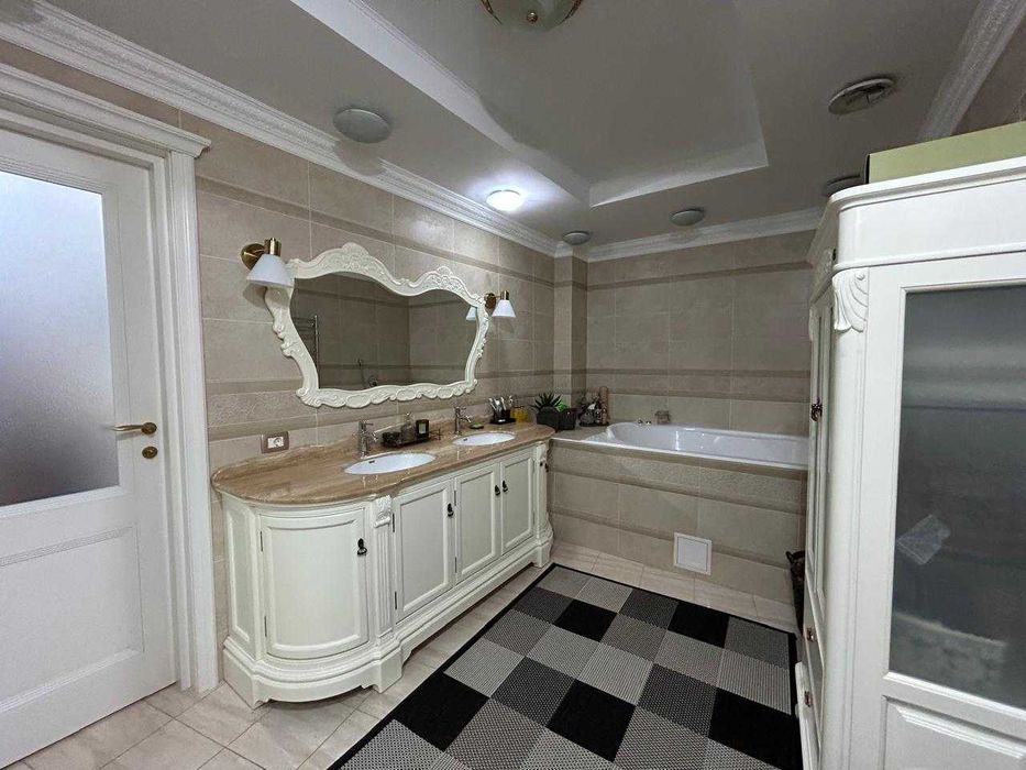 Продаж 3-кім. Генерала Воробйова (Курська),13-е Соломенський район