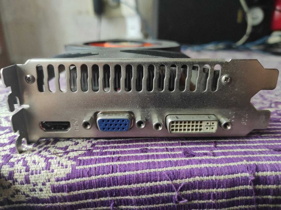 Комплект: материнка Msi p31 neo v2, видеокарта gts 250, intel core2duo