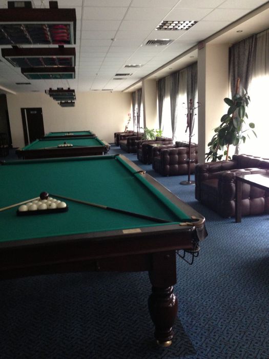 Продам більярдні столи