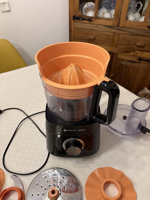Processador Philips PowerChop 800W a funcionar perfeitamente