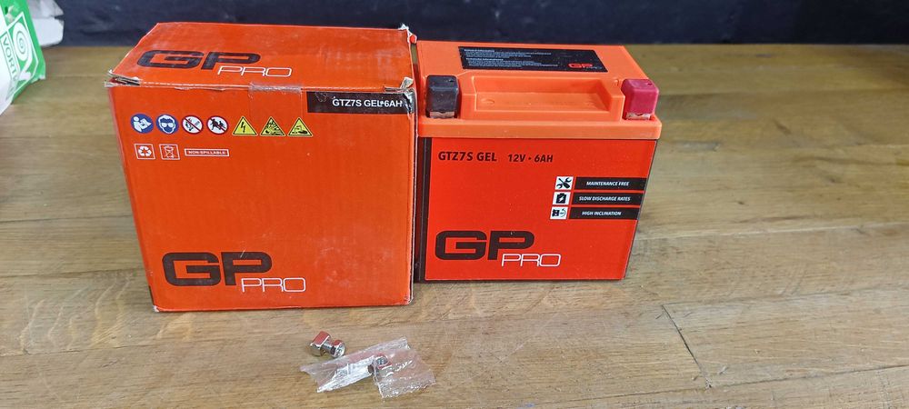 Akumulator żelowy 12 V 6 Ah GP-PRO