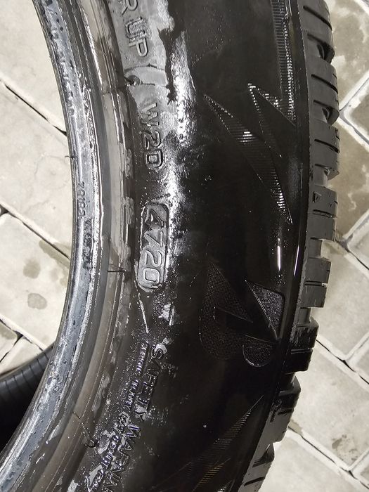 Brigstone blizzak lm005, 225 55 r17 2 szt.