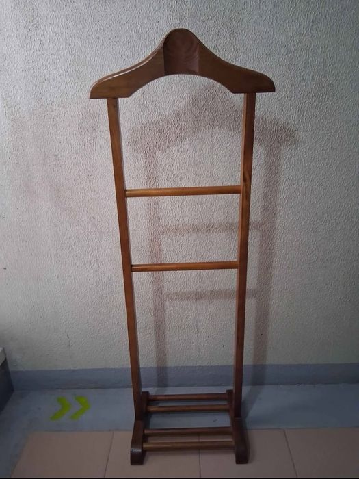 Cabide de Pé Alto - VINTAGE