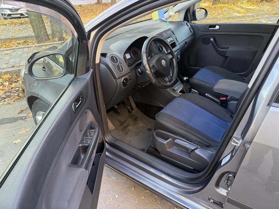 Авто в оренду/під таксі/власні потреби (умови про оренду в описі)