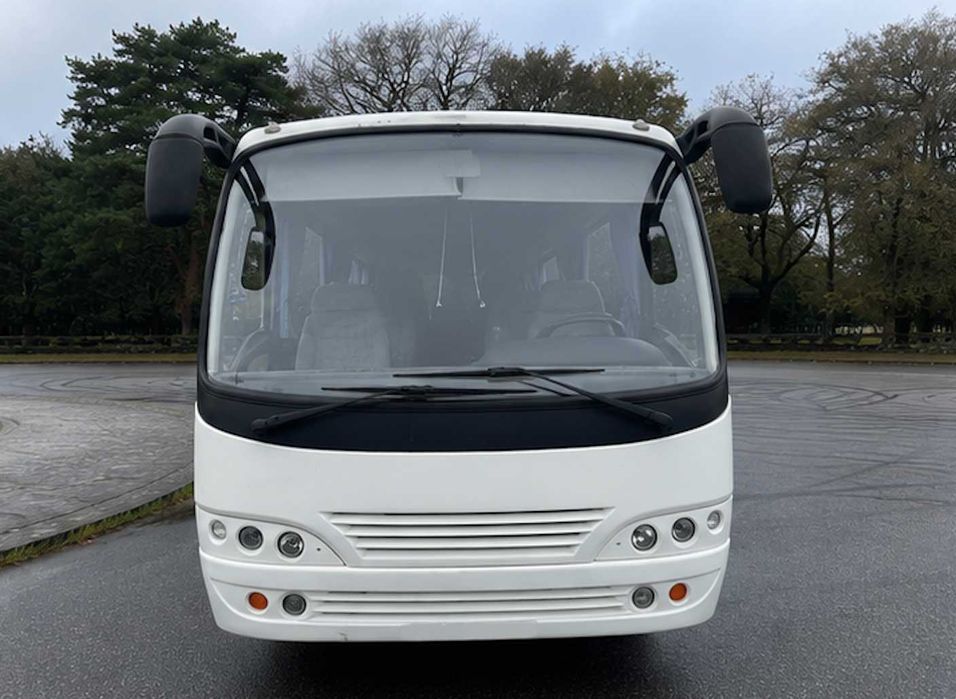 Vende-se Mini-Autocarro