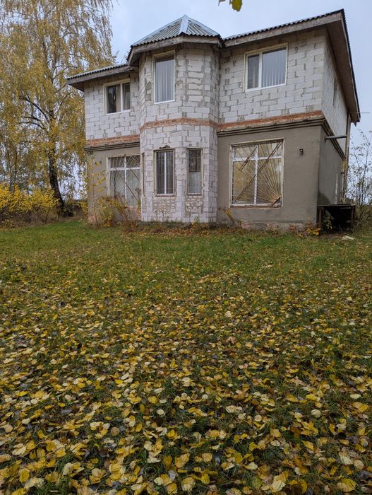 Продається приміщення після реконструкції і 25 сот в с. Буків