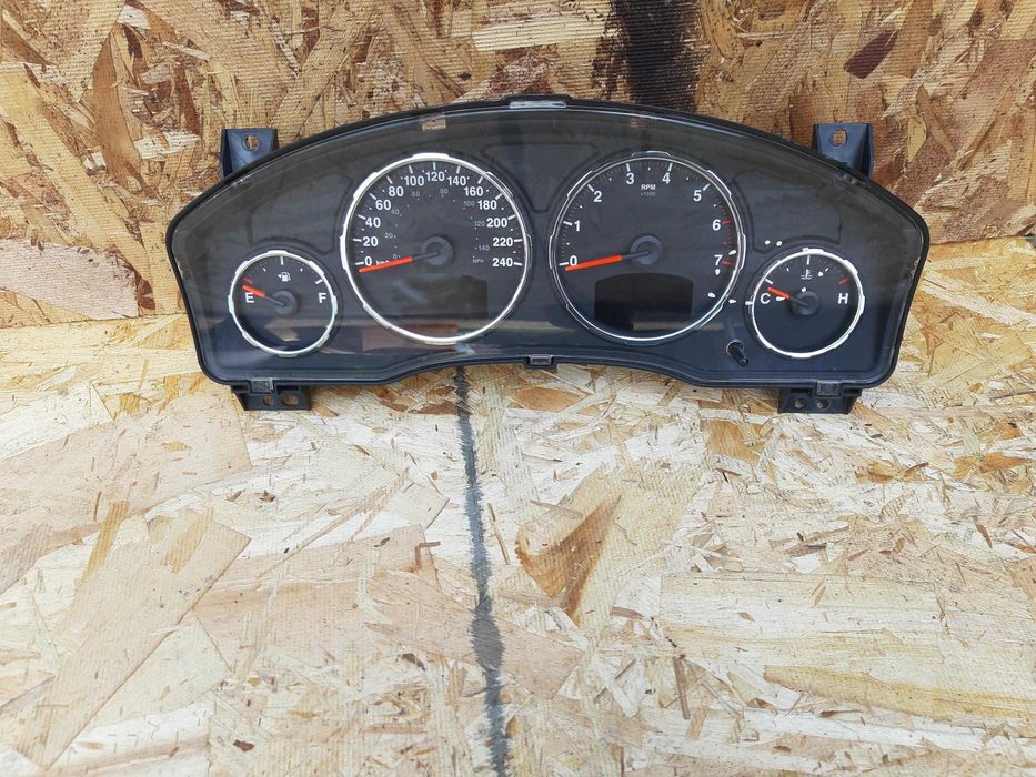 Licznik Jeep Liberty Cherokee KK 3.7 08-12r Euro