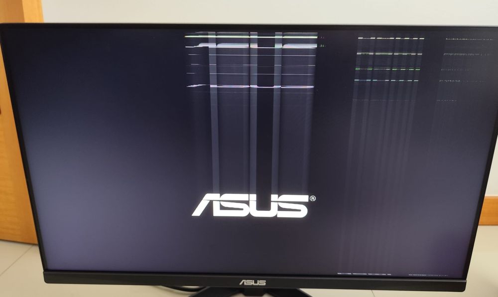 Monitor ASUS  com defeito444995573247518722
