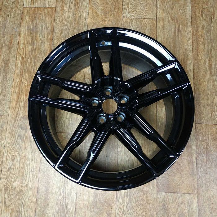 R20 оригінал BMW M5(F90) M8 (F91/F92/F93) стиль 810M диски бмв
