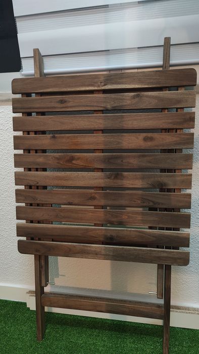 Mesa de madeira dobrável (IKEA)