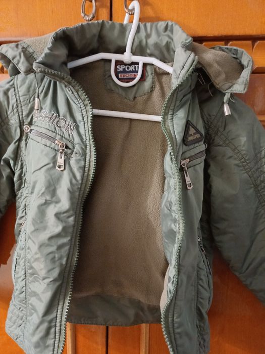 Продам куртку для хлопчика