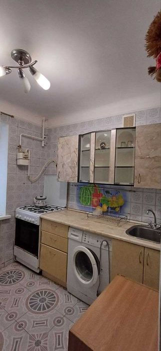 Готова до проживання євро 3к квартира з балконом та кладовою