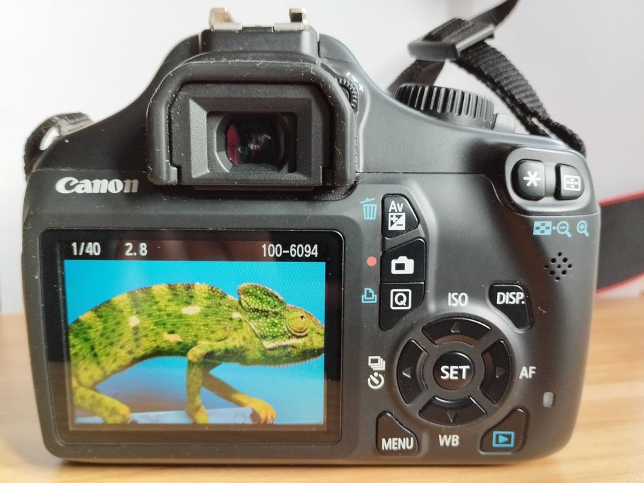 Máquina Fotográfica Canon EOS 1100D