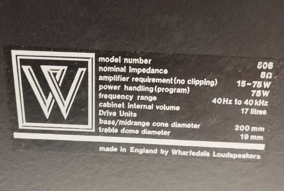 Colunas Vintage Wharfedale W506, com capas
