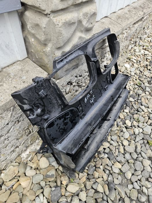 Дифузор Ніздрів БМВ Е39 BMW E39 дифузор радіаторів