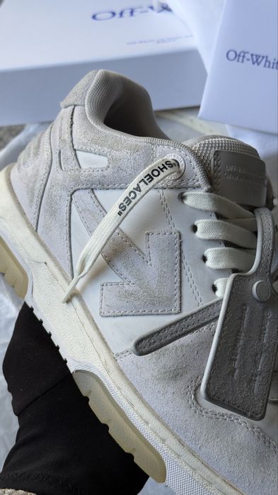 Off-White “out of office” vintage leather EU40