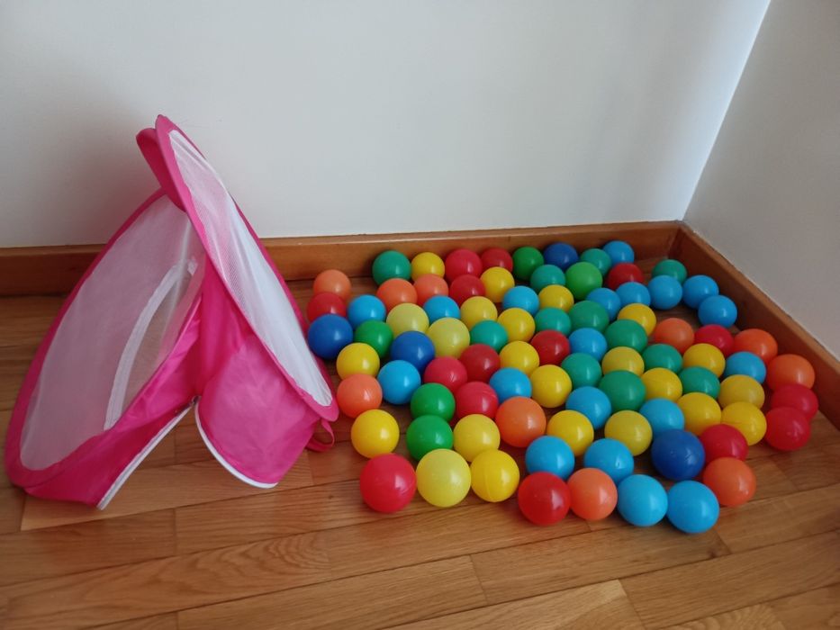 Piscina nova com saco de 90 bolas