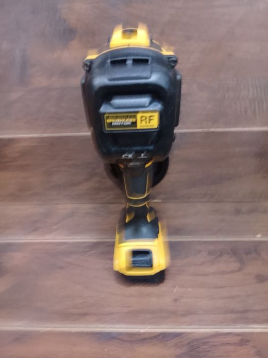 DeWalt DCN 45 RN Gwoździarka z baterią 5ah