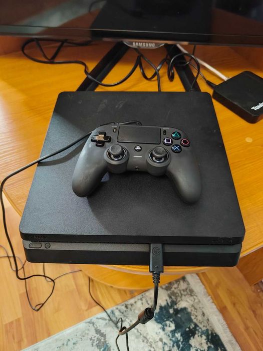 Sony Playstation 4 500Gb 9.60 + ігри