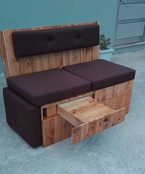 Sofá em Paletes Artesanal Extensivel - 130€ Negociáveis