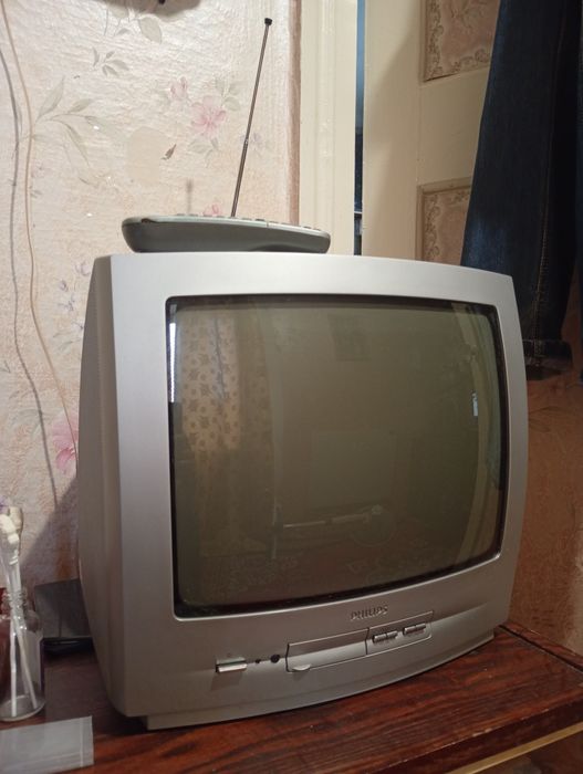 Телевизор Philips, Филипс (маленький)