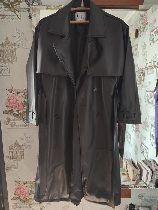 Продам плащ тренч "М" новий