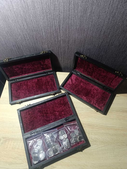 Монети шкатулки для монет .